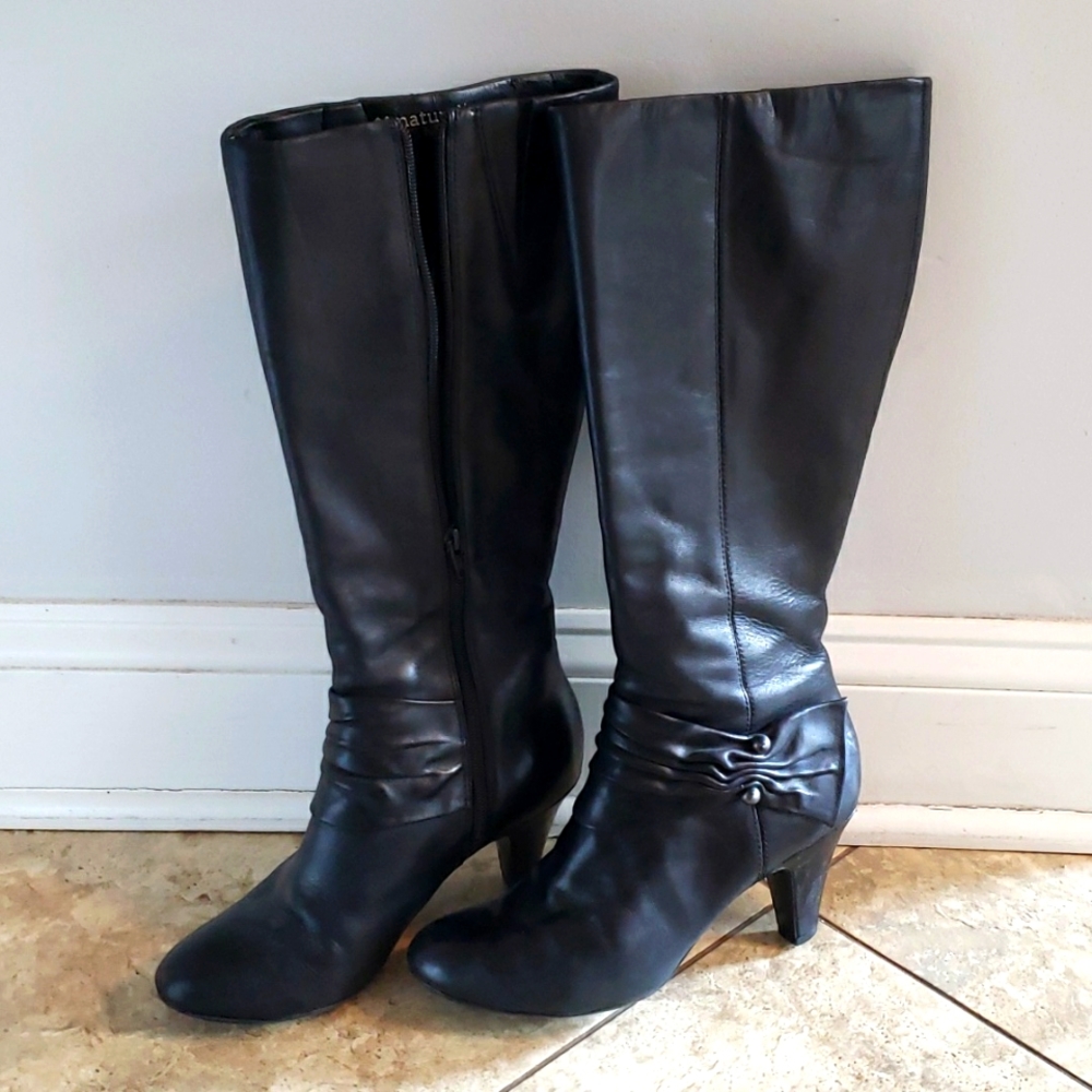 Naturalizer N5 Comfort Leather Knee High Boots